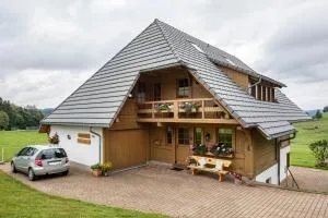 Haldenmichelhof Ferienwohnungen - Turner