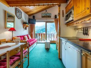 Appartement 1 ch. confortable avec balcon et casier à skis à Méribel - FR-1-355-45