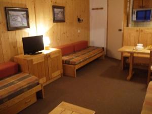 Appartement cosy 36m² pour 5 pers., balcon sud-ouest, au pied des pistes, Laitelet, Les Allues - FR-1-355-123