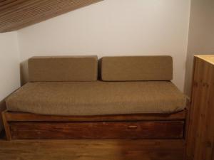 Appartement 2 chambres avec mezzanine, piste skis aux pieds - FR-1-355-77