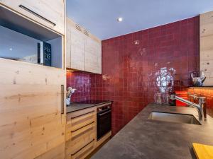 Grand appartement 3 chambres, mezzanine, balcon, proche pistes, parking couvert, Label Méribel - FR-1-355-198