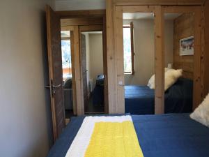 Appartement lumineux avec balcon à Méribel, proche pistes et commerces - FR-1-355-128