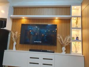 Red Residence Makati-Cozy Condo Unit with Balcony