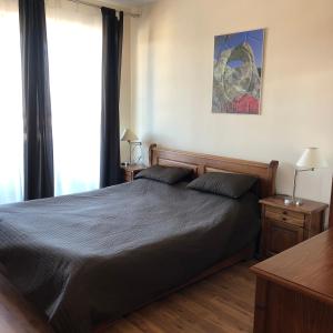 Spacious 2 Bed Apartment Close To Gondola