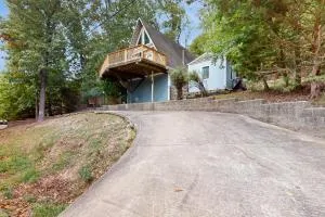 The Lost Haus - Garfield