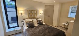 Stylish new 2 bedroom apartment