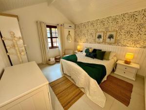 Casa a 4 Min da Praia de Manguinhos com Piscina, Sauna e Área Kids