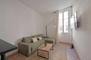 Emile - Apt avec Clim intra muros - 3-star hotels in Avignon