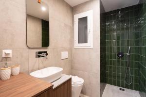 LIV - Peaceful Pagrati Getaway