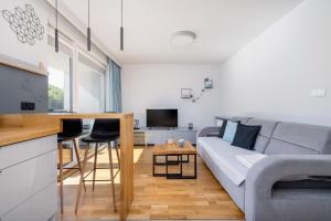 Apartament Blisko Parku Śląskiego w Katowicach z Parkingiem by Noclegi Renters
