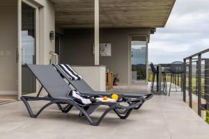 Villa Pacifico - 4BR Hilltop Lux Pool & View