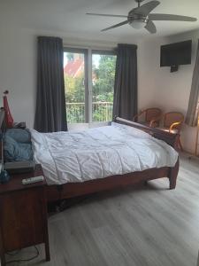 complete woning met zonnige achtertuin