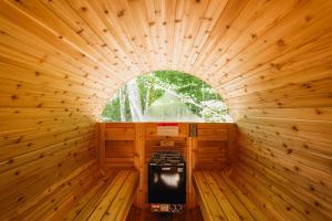 Valhalla Tremblant -Jacuzzi -Barrel sauna -Fireplace