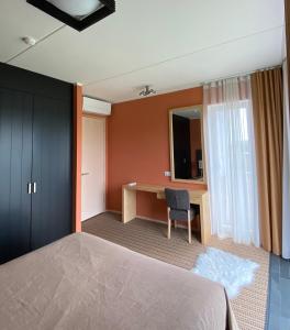 Marina seaview apartment