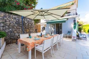 VILLA LA ROSERAIE VI4425 By Riviera Holiday Homes
