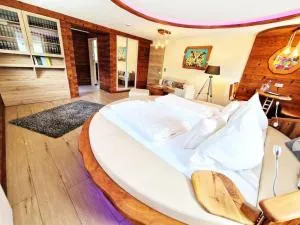 Luxus Romantik Apartment mit Whirlpool und Sauna - Оттенхёфен