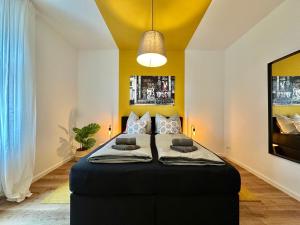 250m Rhein - ruhig - Hbf - Boxspringbett - K-111-S