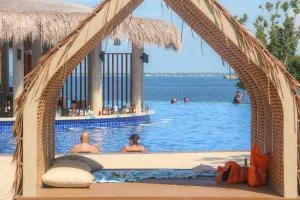 The Mactan Newtown, 1-BR Seaview Condo - Punta Engaño