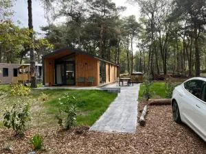 Hella - هيليندورن