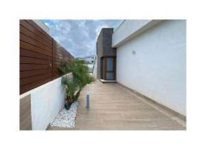 Villa Breda,Stylish villa with pool and views in Polop de la Marina, Alicante