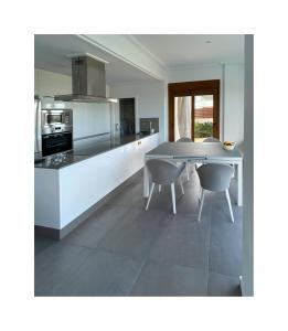 Villa Breda,Stylish villa with pool and views in Polop de la Marina, Alicante