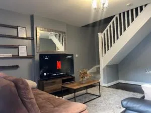 Entire Home in Middleton, Manchester - 米德尔顿
