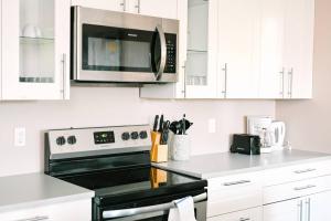 Acrisure Field - Off Street Parking - GroupStay