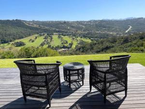 Villa Pacifico - 4BR Hilltop Lux Pool & View