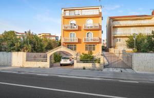 Nice Apartment In Sibenik With Wifi