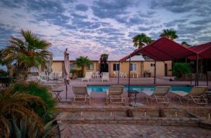 Beach House Palapa 4BR retreat