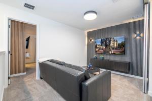 8761 ZD - Elegant 3BR Villa in The Hub Resort - Comfort, Style, and Luxury for Your Perfect Getaway