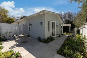 The Olive Cottage in Constantia