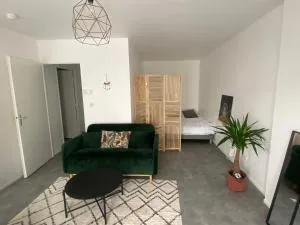 Nancy Autre Canal Chez Hélo - Malzéville