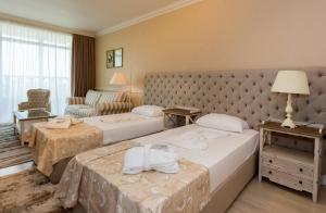 Double or Twin Room room in Therma Palace Balneohotel in Therma Village