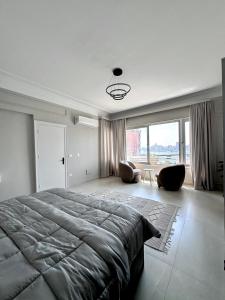 Luxury 5-Star Apartment, Prime Nile View