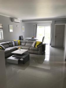 4 Bedroom Villa with Heated Pool close to Old Village