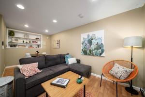 #StayinMyDistrict St Johns Forest Park Apt