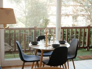 Appartements Deauville Plage - Balcon, Vue Mer & Ville a pied : photos des chambres