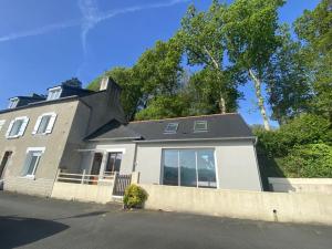 Locquenole - maison avec vue mer