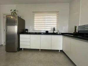 Sobrado em Itapoá, 150m da praia