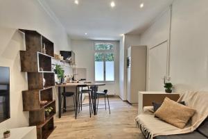 Bel appartement rdc détente Balnéo & Ciné & Terrasse proche Centre Gare Amiens