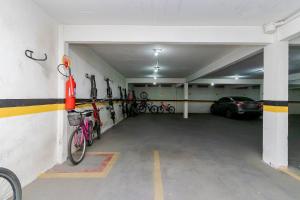 Ed St Thomas | No melhor local do centro de Curitiba | Gonzaga Stays