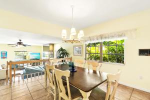 Siesta Key Village, Heated Pool, Beach Access 4 min Walk, 3bdr