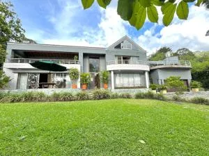 Medellin Mansion 680 m2 with pool and steam room - Las Palmas