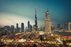 Burj Khalifa View Luxe 2BR, 5 Mins walk to Dubai Mall