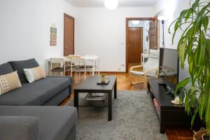 Vigo CENTRO Vialia AVE 4PAX ツ by Rias Baixas Rentals
