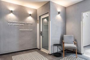 Universidad by Homirent