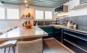 Le Loft Indus - Parking - Borne arcade - BBQ - Salle de jeux - WIFI