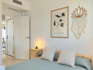 Apartamento moderno con vistas al mar, piscina & parking