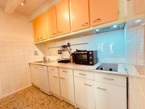 Logement entier 2 à 4 personnes WIFI-TOIT TERRASSE-BBQ